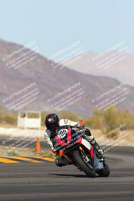 media/Feb-04-2023-SoCal Trackdays (Sat) [[8a776bf2c3]]/Turn 14 (115pm)/